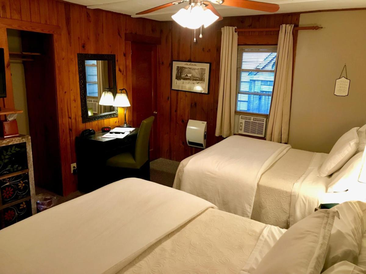 Mountainaire Inn And Log Cabins 布洛英罗克山 外观 照片