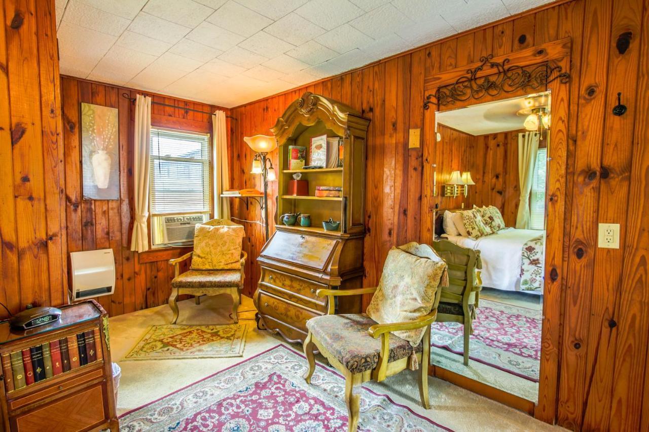 Mountainaire Inn And Log Cabins 布洛英罗克山 外观 照片