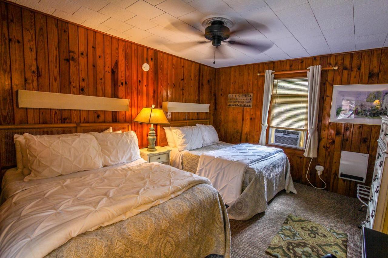 Mountainaire Inn And Log Cabins 布洛英罗克山 外观 照片